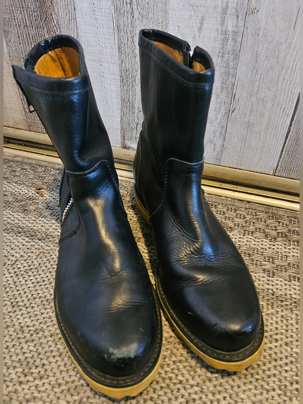 John Fluevog LOFS Stella black leather boots. 9.5. - Picture 1 of 11